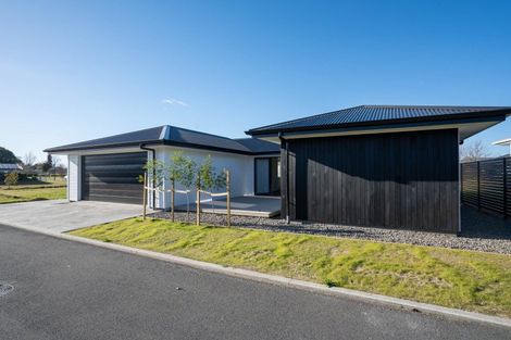 Photo of property in 16 Maison Way, Rangatira Park, Taupo, 3330