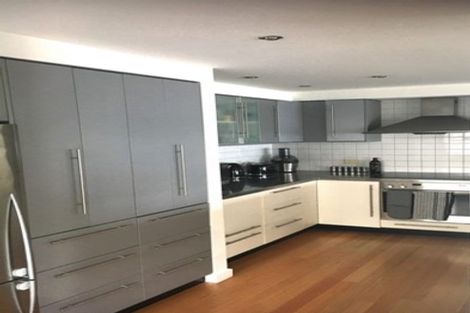 Photo of property in 117 Marine Parade, Seatoun, Wellington, 6022