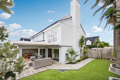 Photo of property in 9a Craig Road, Milford, Auckland, 0620
