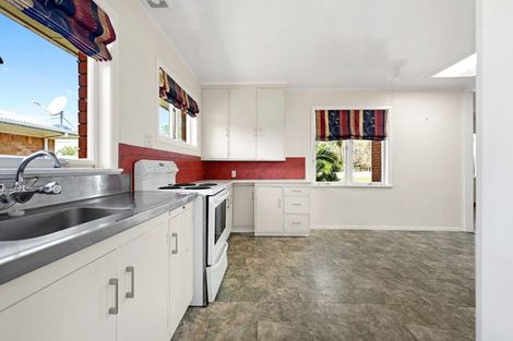 Photo of property in 15 Sheridan Street, Silverdale, Hamilton, 3216