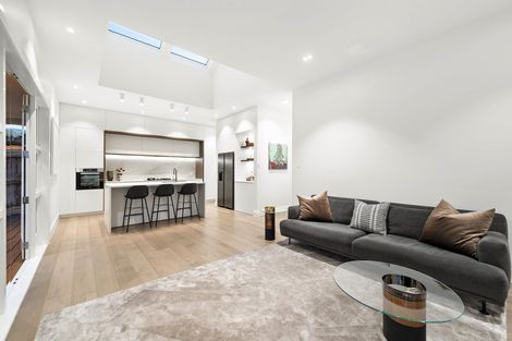 Photo of property in 23 Ferry Street, Seatoun, Wellington, 6022