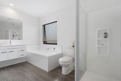 Photo of property in 56 Marion Crescent, Papamoa Beach, Papamoa, 3118