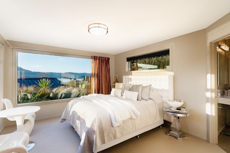 Photo of property in 28 Clearwater Street, Broad Bay, Dunedin, 9014