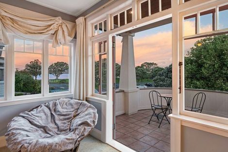 Photo of property in 6 Seabreeze Road, Narrow Neck, Auckland, 0624