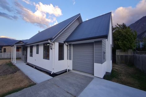Photo of property in 14 Mavora Road, Lake Hayes, Queenstown, 9304