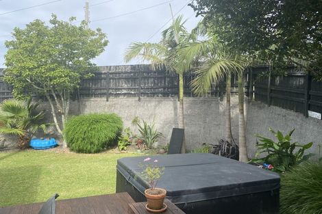 Photo of property in 7 Penrith Street, Westown, New Plymouth, 4310