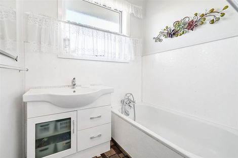 Photo of property in 2 Whelan Place, Hei Hei, Christchurch, 8042