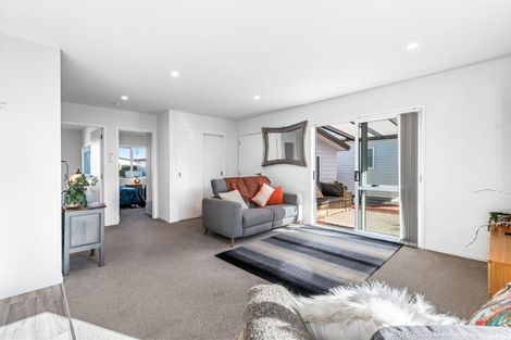 Photo of property in 11 Kamahi Crescent, Papamoa Beach, Papamoa, 3118