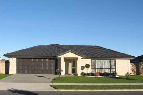 Photo of property in 40 Turnberry Drive, Wattle Downs, Auckland, 2103