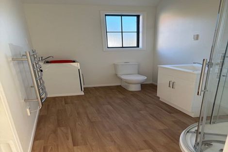 Photo of property in 73 Bell Road, Waiwhetu, Lower Hutt, 5010