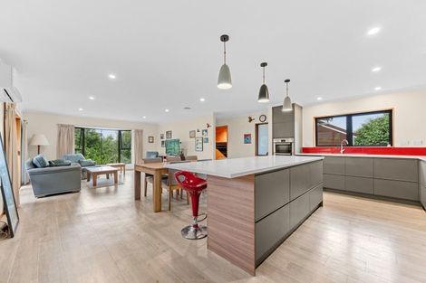 Photo of property in 59 Karina Road, Merrilands, New Plymouth, 4312