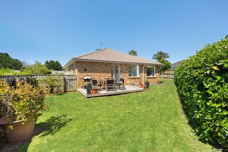 Photo of property in 7 Ranch Place, Pukekohe, 2120