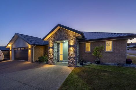Photo of property in 15 Sutherland Drive, Kaiapoi, 7630