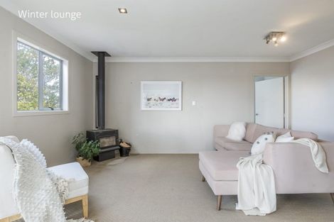 Photo of property in 46 Totara Road, Te Atatu Peninsula, Auckland, 0610