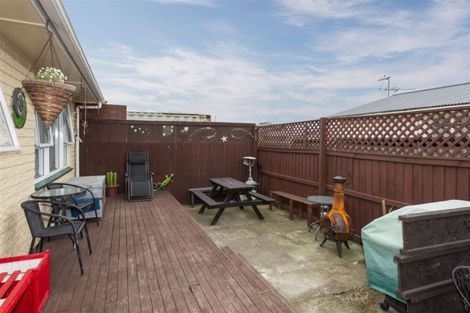 Photo of property in 21 Maces Road, Bromley, Christchurch, 8062