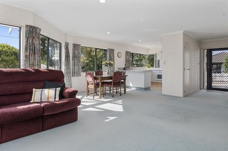 Photo of property in 8 Lynwood Place, Brookfield, Tauranga, 3110