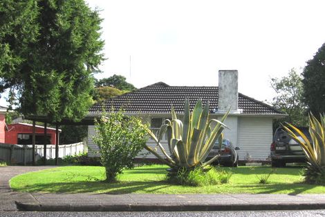 Photo of property in 119 Vodanovich Road, Te Atatu South, Auckland, 0610