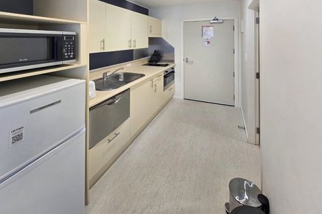 Photo of property in Terrace Heights Apartments, 2/163p The Terrace, Wellington Central, Wellington, 6011