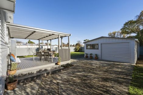 Photo of property in 17 Wilson Crescent, Highbury, Palmerston North, 4412