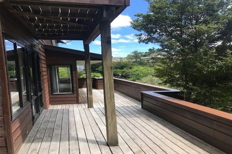 Photo of property in 7 Stitchbird Close, Murrays Bay, Auckland, 0630