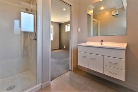 Photo of property in 2/2 Vintners Lane, Woolston, Christchurch, 8023