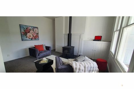 Photo of property in 92-98 High Street, Waimate, 7924