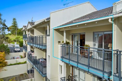Photo of property in 14a/71 Spencer Road, Oteha, Auckland, 0632