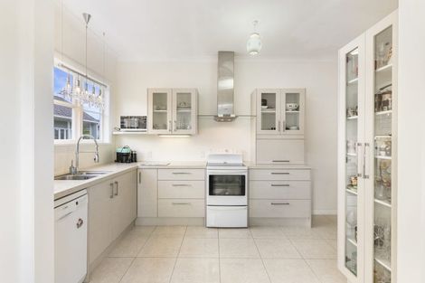 Photo of property in 31 Tasman Avenue, Mount Albert, Auckland, 1025