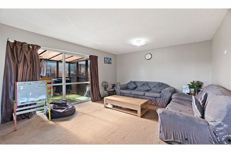 Photo of property in 12 Karnak Crescent, Russley, Christchurch, 8042