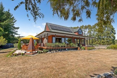 Photo of property in 197 Lees Pakaraka Road, Te Ore Ore, Masterton, 5886