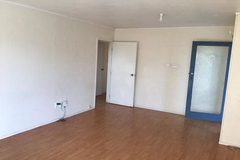 Photo of property in 53 Larissa Avenue, Henderson, Auckland, 0610