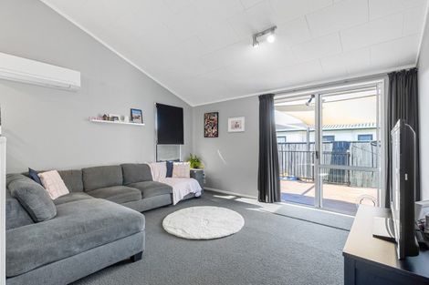 Photo of property in 124b Roberts Line, Kelvin Grove, Palmerston North, 4414