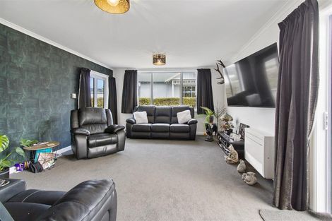 Photo of property in 16 Coronation Street, Waimate, 7924