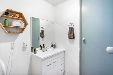 Photo of property in 11 Beauchamp Drive, Massey, Auckland, 0614