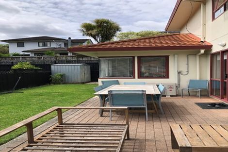 Photo of property in 2/30 Roanoke Way, Albany, Auckland, 0632