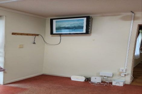 Photo of property in 42 Summerland Drive, Henderson, Auckland, 0612