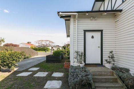 Photo of property in 900 Albert Street, Parkvale, Hastings, 4122