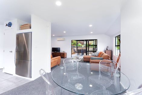 Photo of property in 2/9 Joyces Road, Paihia, 0200