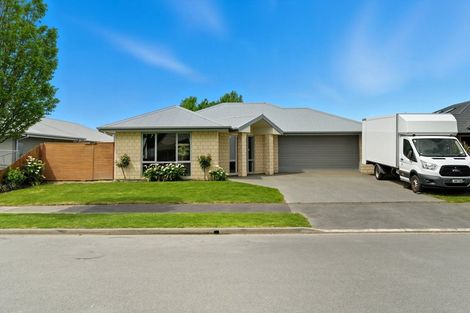 Photo of property in 15 Cridland Place, Halswell, Christchurch, 8025