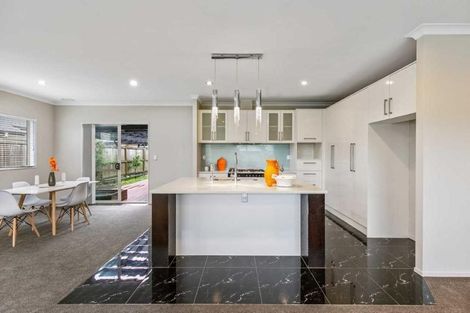 Photo of property in 32 Capriana Drive, Karaka, Papakura, 2113
