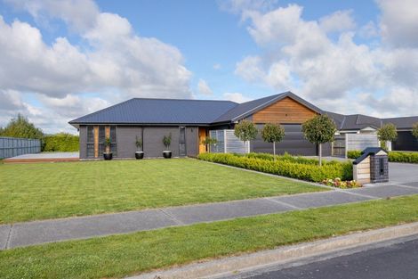 Photo of property in 5 Mervyn Brown Place, Solway, Masterton, 5810