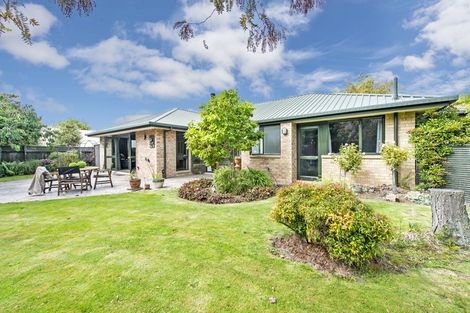 Photo of property in 11 Rickton Place, Rangiora, 7400