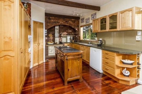Photo of property in 10 Louvain Place, Greenhithe, Auckland, 0632