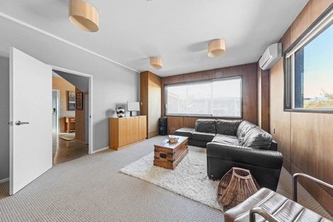 Photo of property in 12a Sycamore Grove, Lower Vogeltown, New Plymouth, 4310