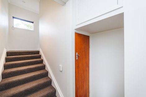 Photo of property in 17 Manawatu Street, Hokowhitu, Palmerston North, 4410