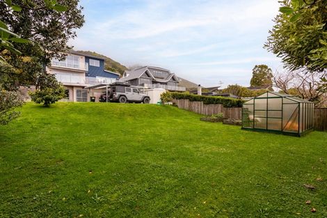 Photo of property in 48 Kotare Street, Waikanae, 5036