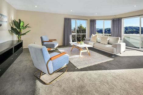 Photo of property in 2 Inlet Waters, Whitby, Porirua, 5024