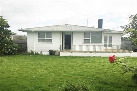 Photo of property in 521 Massey Road, Mangere, Auckland, 2022