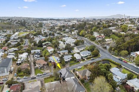 Photo of property in 6a Blenheim Street, Glenfield, Auckland, 0629