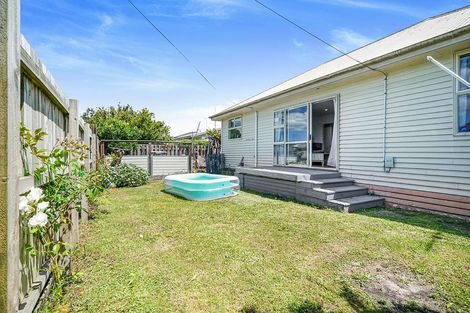 Photo of property in 87 Massey Street, Frankton, Hamilton, 3204